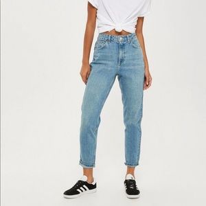 Topshop blue denim mom jeans!